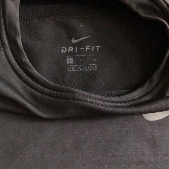 Nike Compression Shirt (heavy weight) - Picture 2 of 3